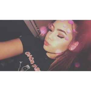 Meet your Posher, Abbey